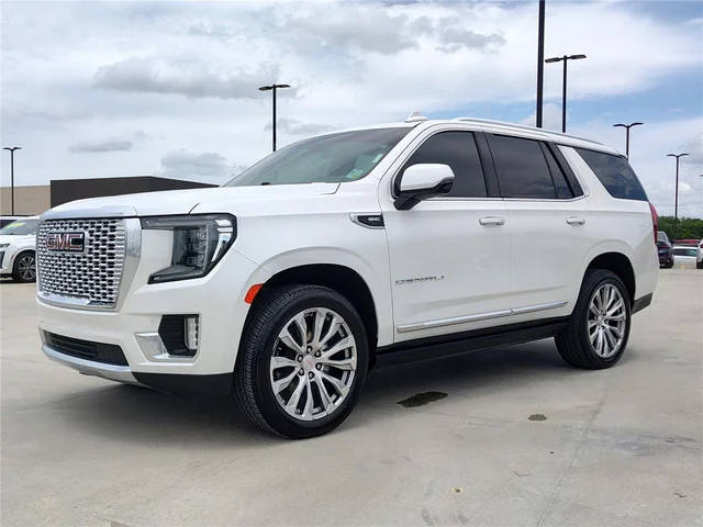 2022 GMC Yukon Denali RWD photo