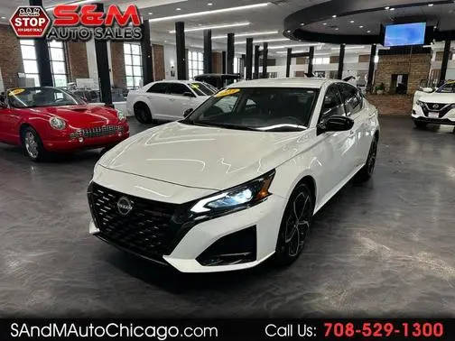 2023 Nissan Altima 2.5 SR AWD photo