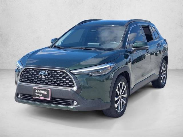 2023 Toyota Corolla Cross XLE AWD photo
