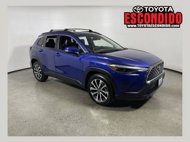 2023 Toyota Corolla Cross XLE FWD photo