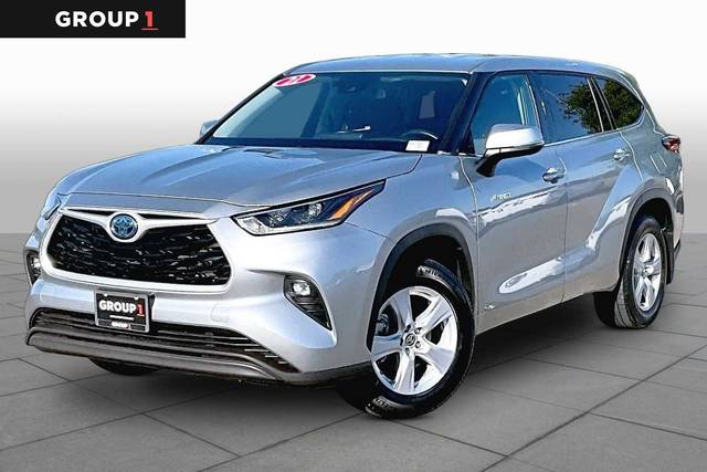 2021 Toyota Highlander Hybrid LE AWD photo