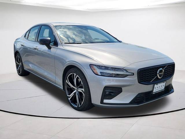 2023 Volvo S60 Ultimate Dark Theme AWD photo
