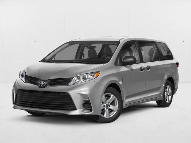 2019 Toyota Sienna XLE FWD photo