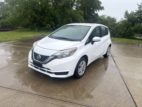 2018 Nissan Versa Note SV FWD photo