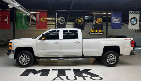 2019 Chevrolet Silverado 3500HD LT 4WD photo