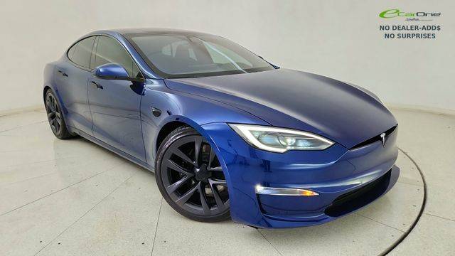 2022 Tesla Model S  AWD photo