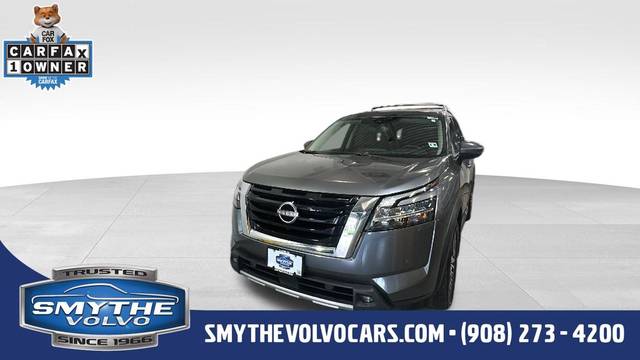 2022 Nissan Pathfinder Platinum 4WD photo