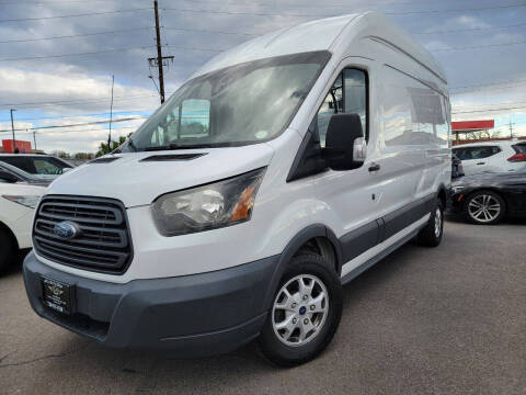 2017 Ford Transit Van  RWD photo
