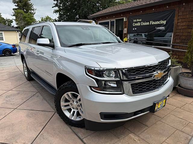 2020 Chevrolet Suburban LS 4WD photo