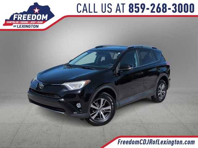 2017 Toyota RAV4 XLE AWD photo