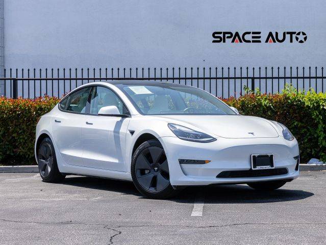 2021 Tesla Model 3 Standard Range Plus RWD photo