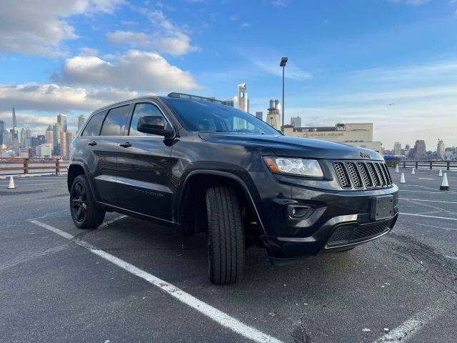 2015 Jeep Grand Cherokee Altitude 4WD photo