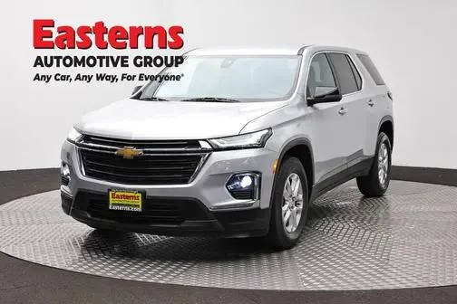2022 Chevrolet Traverse LS AWD photo
