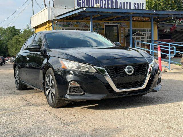 2022 Nissan Altima 2.5 SV FWD photo