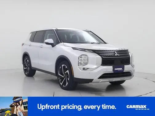 2022 Mitsubishi Outlander SE FWD photo