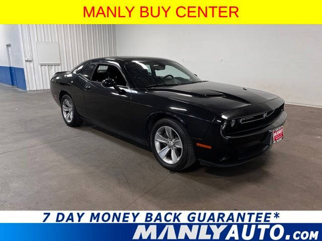 2021 Dodge Challenger SXT RWD photo