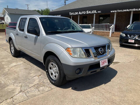 2015 Nissan Frontier S RWD photo