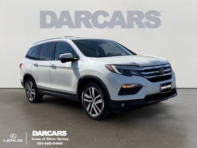 2016 Honda Pilot Touring AWD photo