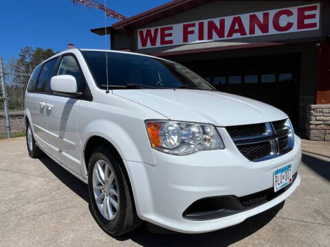 2016 Dodge Grand Caravan SXT FWD photo