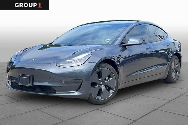 2023 Tesla Model 3 RWD photo