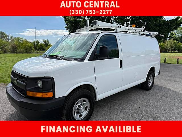 2017 Chevrolet Express Cargo  RWD photo
