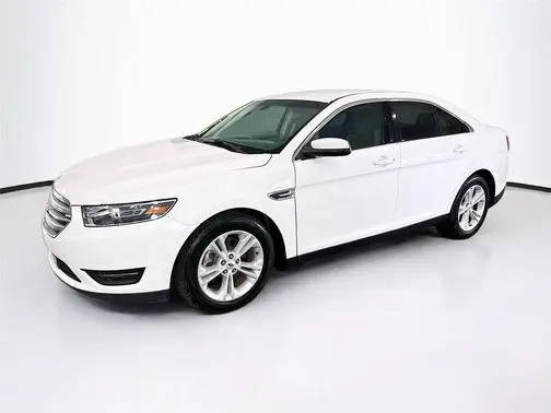 2017 Ford Taurus SEL FWD photo