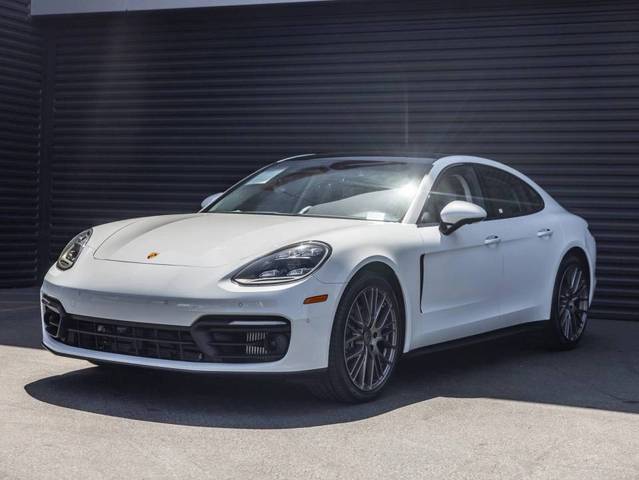 2023 Porsche Panamera Platinum Edition RWD photo