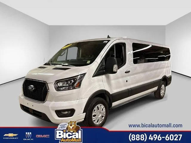 2023 Ford Transit Passenger Wagon XLT RWD photo