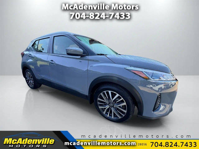 2022 Nissan Kicks SV FWD photo