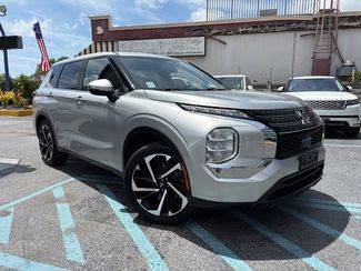2022 Mitsubishi Outlander ES 4WD photo