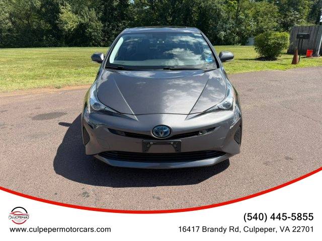 2016 Toyota Prius Four FWD photo