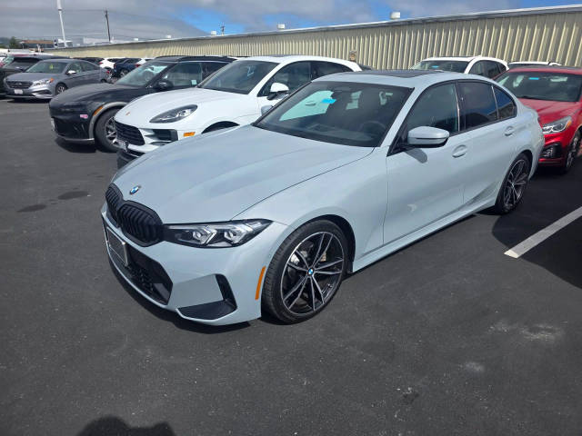 2023 BMW 3 Series 330i RWD photo