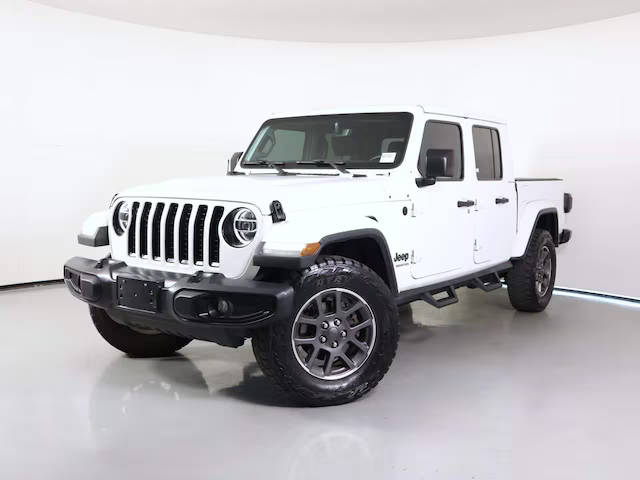 2021 Jeep Gladiator Overland 4WD photo