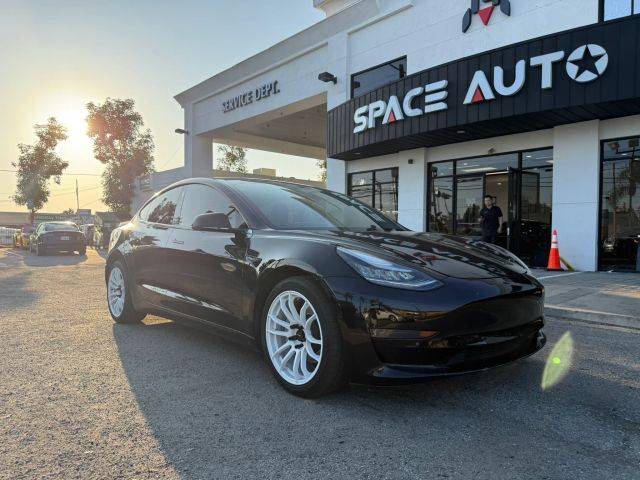 2018 Tesla Model 3 Long Range Battery AWD photo