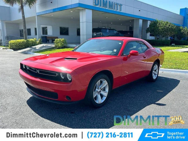 2023 Dodge Challenger SXT RWD photo