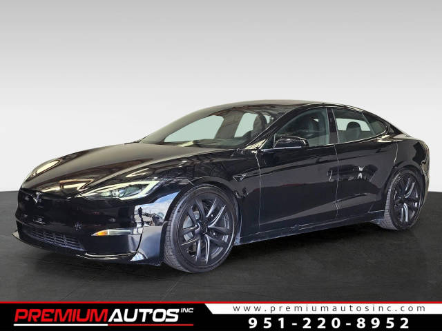 2023 Tesla Model S Standard Range AWD photo