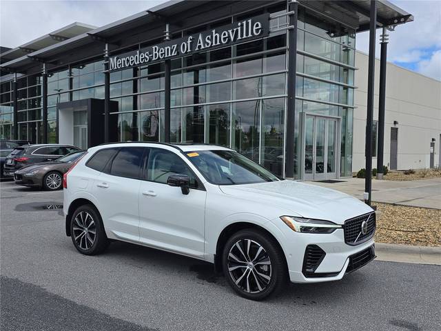 2023 Volvo XC60 Recharge Ultimate Dark Theme AWD photo