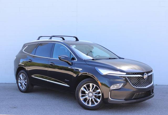 2023 Buick Enclave Avenir AWD photo