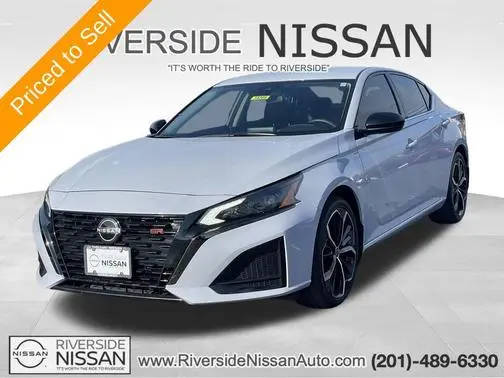 2023 Nissan Altima 2.5 SR FWD photo
