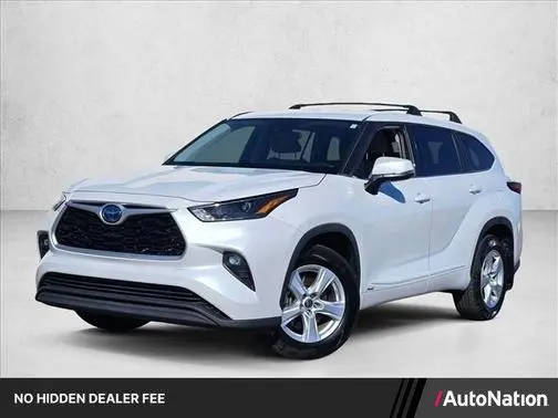 2022 Toyota Highlander Hybrid LE AWD photo