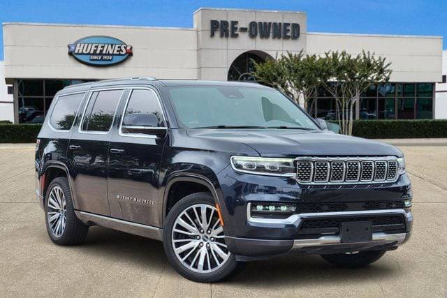 2022 Jeep Grand Wagoneer Series III 4WD photo