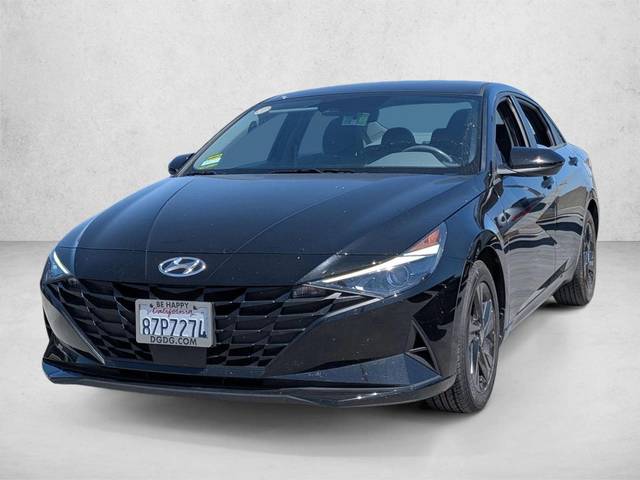 2022 Hyundai Elantra SEL FWD photo