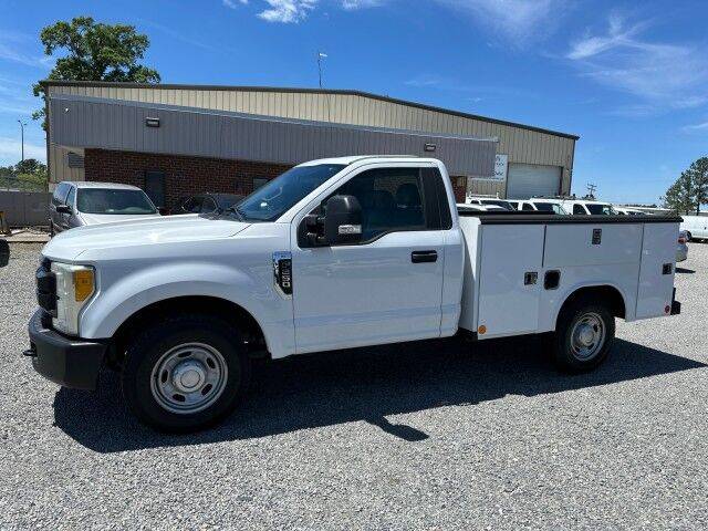 2017 Ford F-250 Super Duty XL RWD photo
