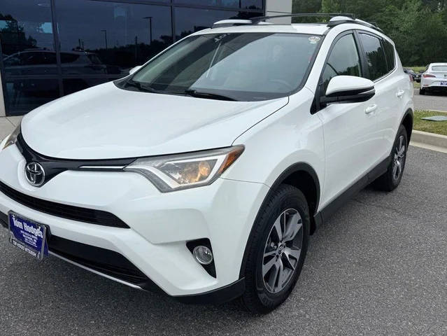 2016 Toyota RAV4 XLE AWD photo