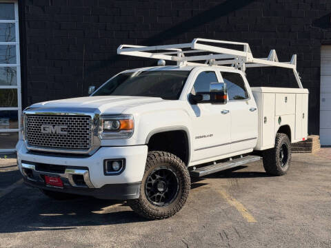 2016 GMC Sierra 2500HD Denali 4WD photo