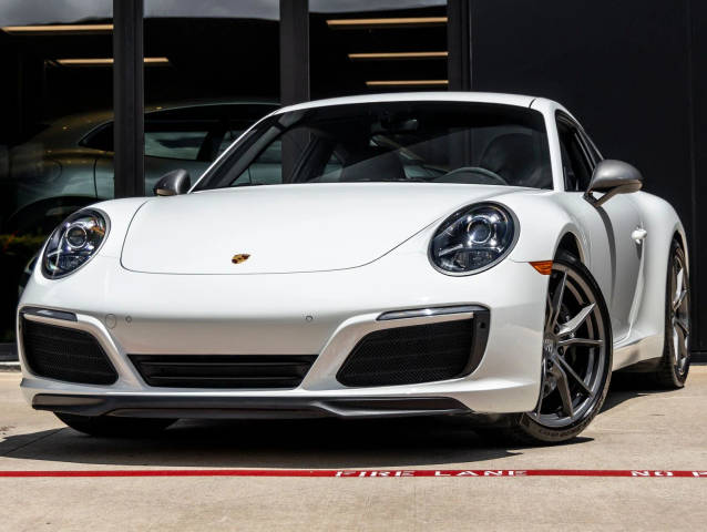 2019 Porsche 911 Carrera T RWD photo