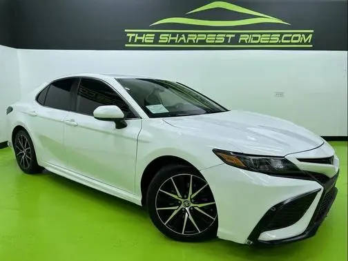 2021 Toyota Camry SE FWD photo