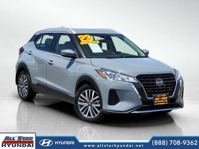 2023 Nissan Kicks SV FWD photo