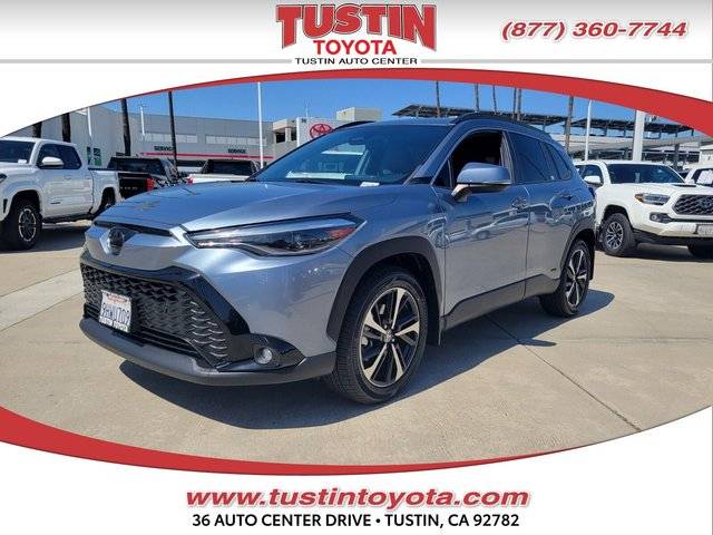 2023 Toyota Corolla Cross Hybrid XSE AWD photo