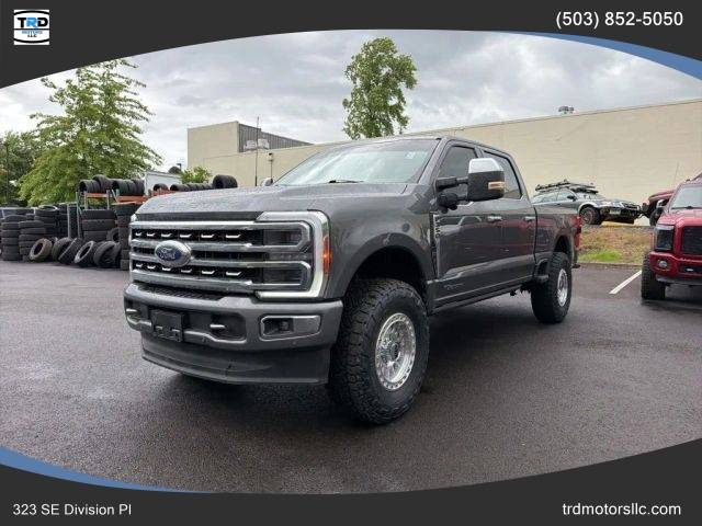 2023 Ford F-350 Super Duty XLT 4WD photo